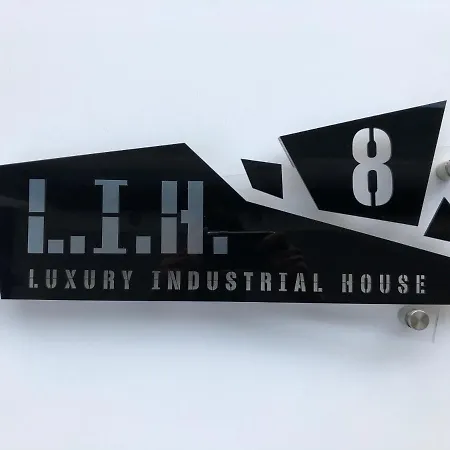 Apartament Luxury Industrial House 8 *